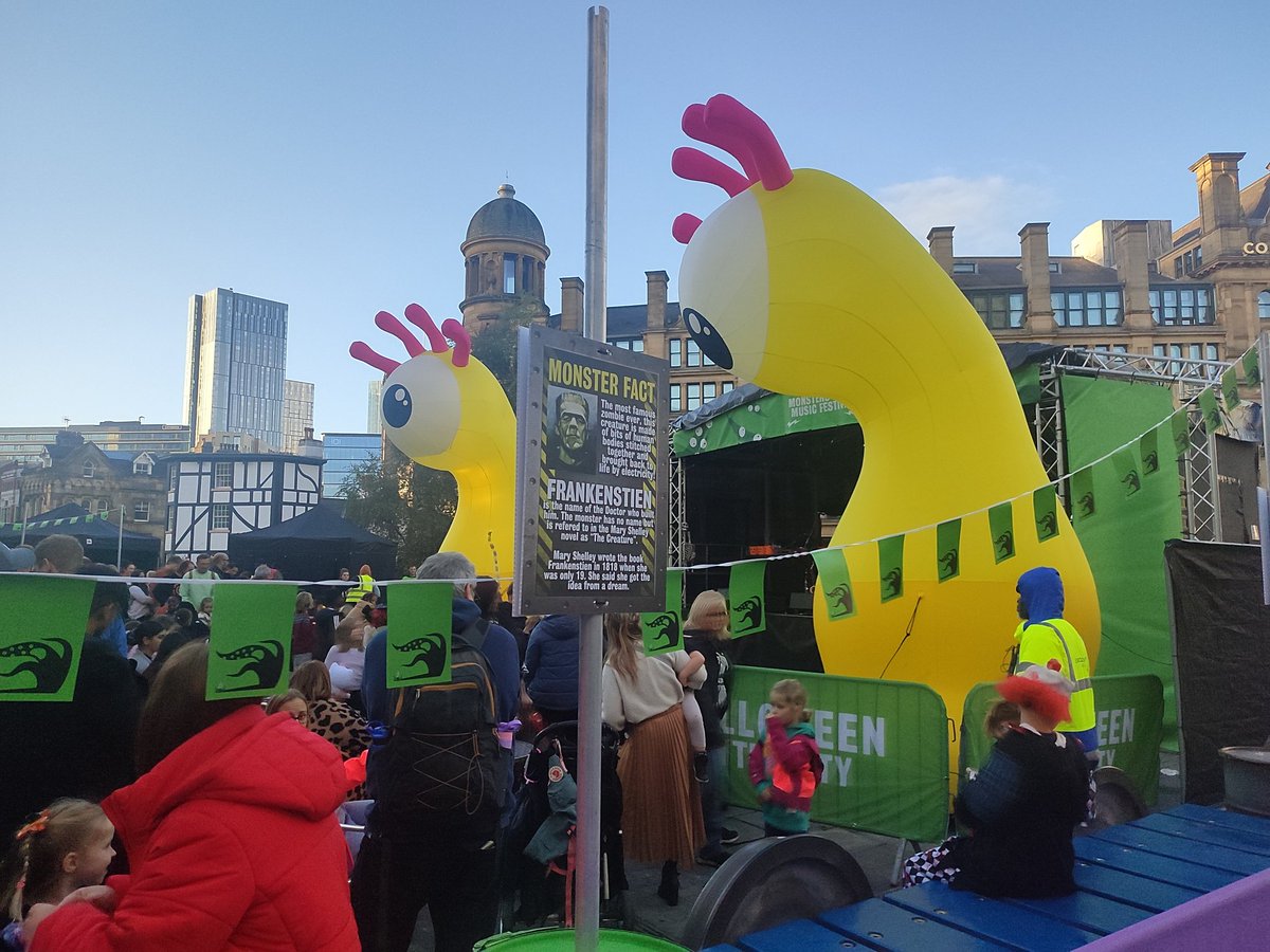 CliveinEngland's tweet photo. @RealMancsy @HalloweenMcr https://t.co/ENXgH3q02X