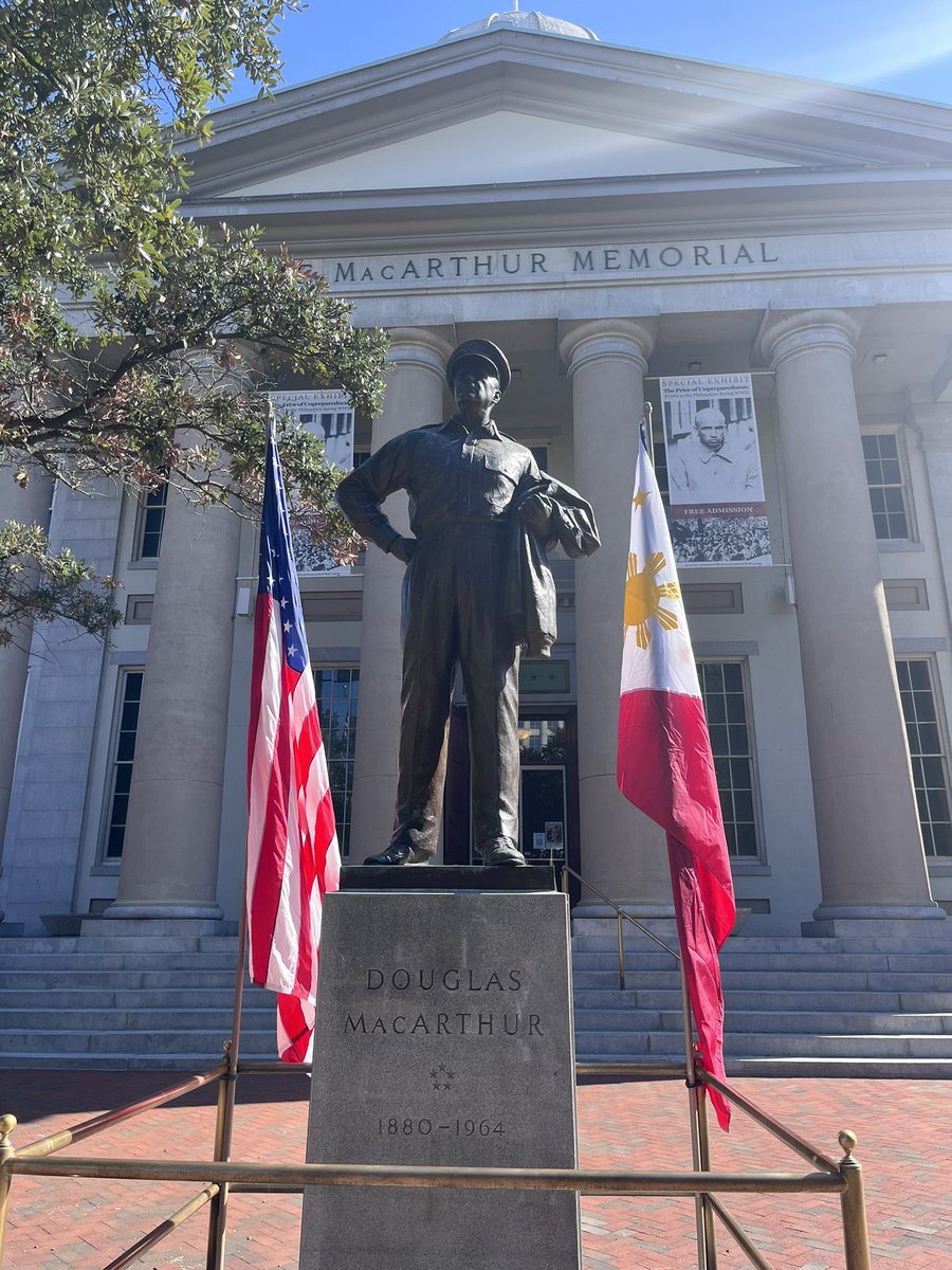 AEWilliamsClark's tweet image. Great day @MacArthur1880 today. We partnered w/Hampton Roads Naval Museum to commemorate the 80th anniversary of the Battle of Leyte Gulf and to examine its role in the liberation of the Philippines.