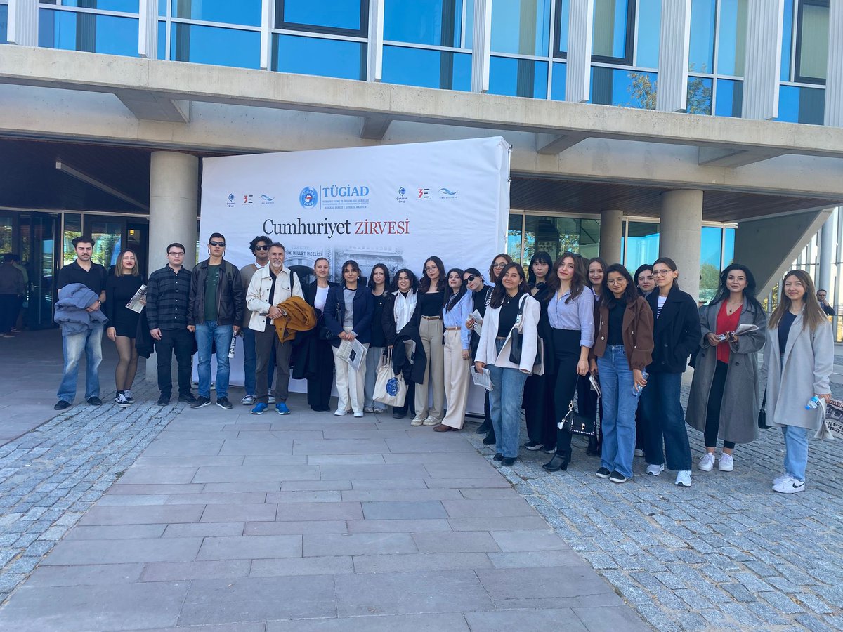 TÜGİAD tarafından gerçekleştirilen Cumhuriyet Zirvesi’ne Avrupa Çalışmaları Uygulama ve Araştırma Merkezi olarak katılım sağladık.