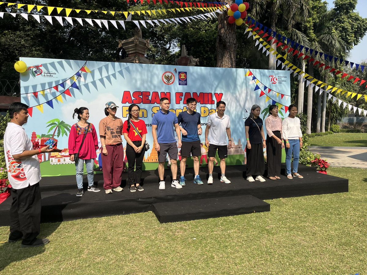 Delighted to  take part the #ASEAN Family and Fun Sports Day today with the Embassy’s members and their families 🇻🇳. Thanks to Indonesian Embassy 🇮🇩, ANDC Chair for hosting the event to celebrate unity and friendship among ASEAN nations! 
#ANDC #SportsDay