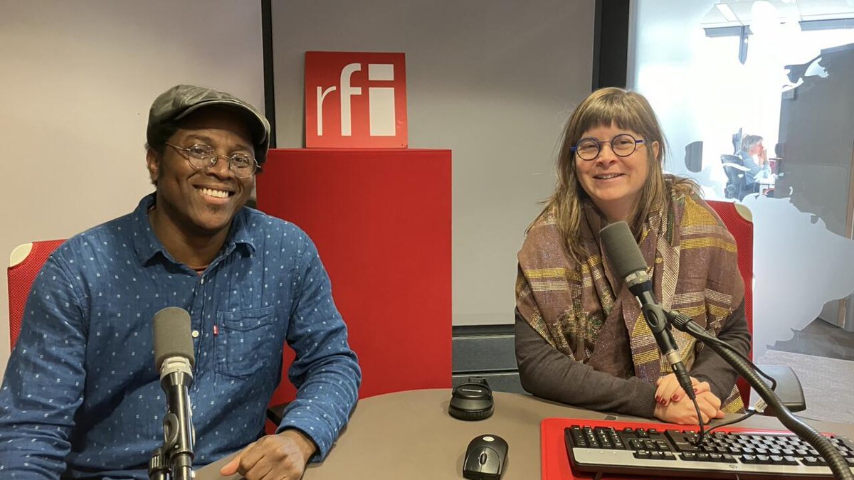 Au Nigeria, un ciné-club très politique filmé par Alain Kassanda rfi.my/B4m2.x