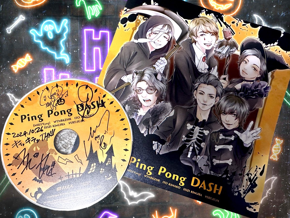 jltn1's tweet image. 5億年ぶりのライブ！キラッキラッ🎃
ほんと最高だった！がしかしワタナベカズヒロさんの狂気を感じる姿に歌詞が何も入ってこない。耳よりも脳裏に焼き付いて今夜は眠れそうにない。
#キラッキラッ
#ワタナベカズヒロ
#ZIZZSTUDIO