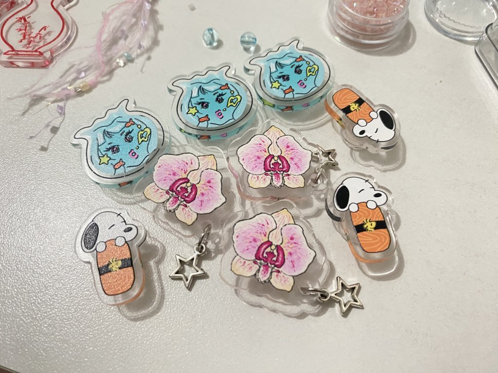 felichie_art's tweet photo. Launching my shop and my mom’s 🏠🪷 SUMEI HOUSE tmrw at sticker con 🩷 https://t.co/x1ZgGruEy7