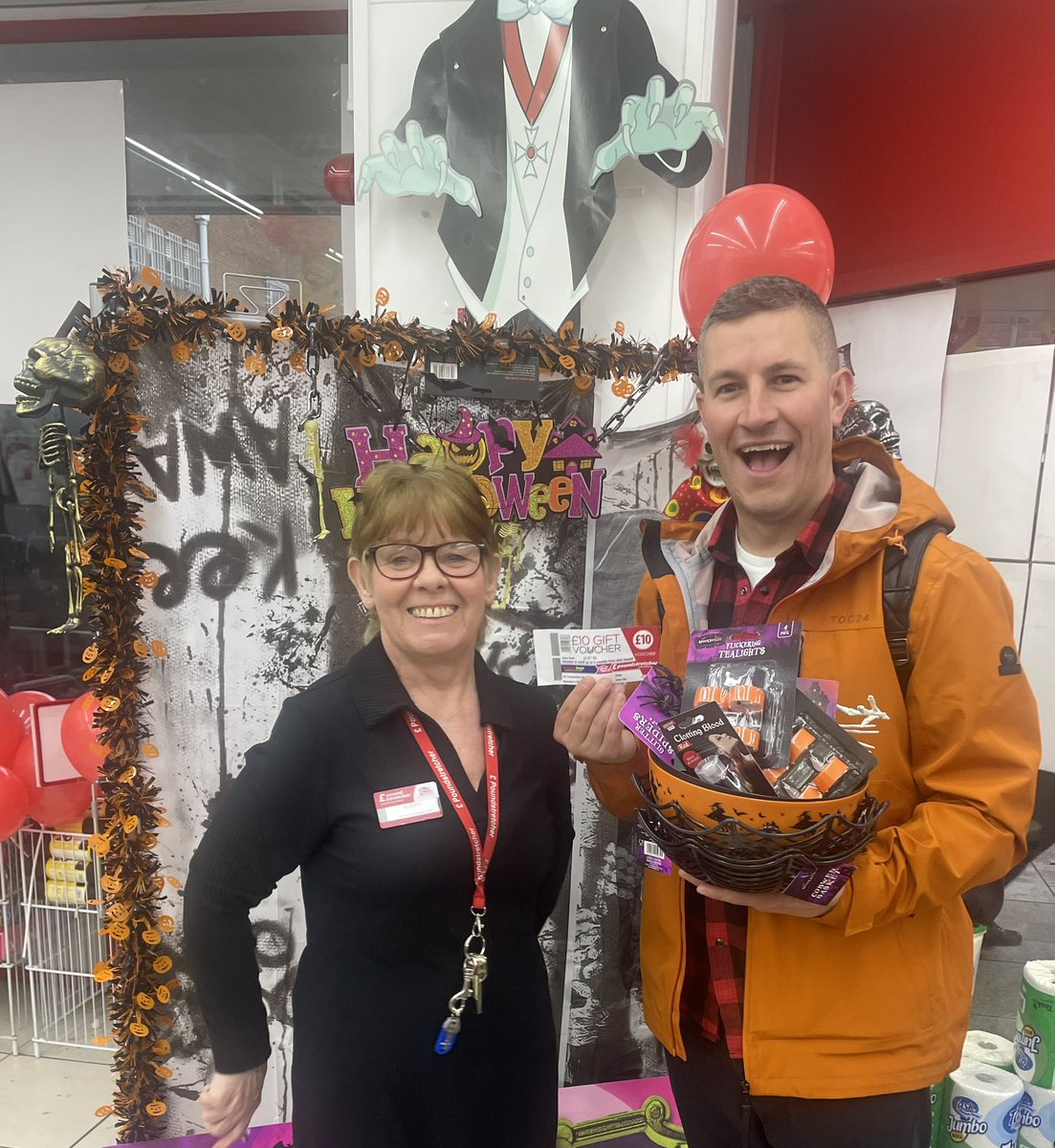 semi_nomad_dad's tweet image. You can never have enough Halloween stuff… especially the big selection at @Poundstretcher1 to choose from!

To top off my luck today, I was randomly selected to win a £10 voucher to spend in store at Poundstretcher Bedford! 🤙

-

#seminomadicdad #poundstretcher #halloween