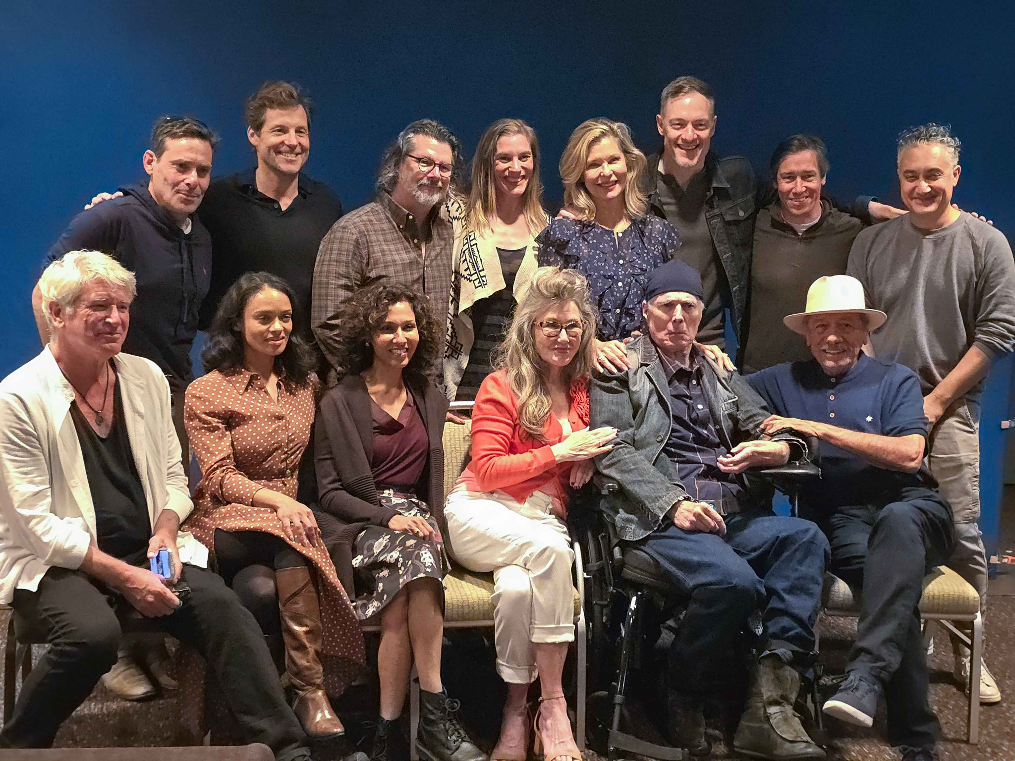 Ga1EIznaoAAZ4RV?format=jpg&name=large