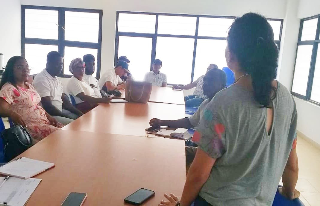 Indepaz's tweet photo. Desde #InspiraPaz, acompañamos a la alcaldía de Santander de Quilichao en el Taller de fortalecimiento de capacidades de las Guardias Indígenas y Cimarronas en la protección de sus territorios y comunidades, para implementación de las recomendaciones de las AT @DefensoriaCol https://t.co/9qdviPrPWU