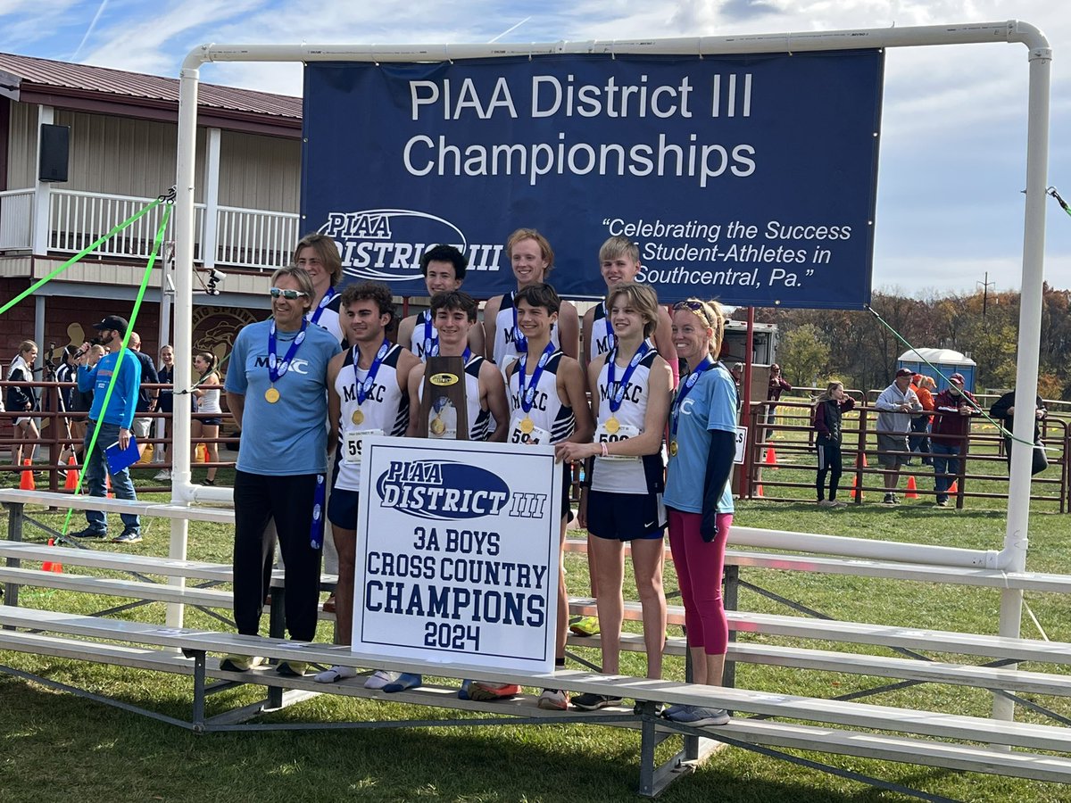MTSD_ATHLETICS's tweet image. What a day at the 2024 District III Cross Country Championships!

Our girls team won for the third consecutive year, while our boys team finally took home the title after a few tough second place finishes in 2022 and 2023. 

States next week in Hershey!

#GOSTREAKS