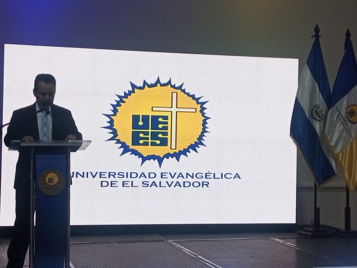 EnEsteMomento| La Universidad Evangélica de El Salvador (@ueesoficial)  lanza su nueva Maestría en Administración de Negocios y Transformación  Digital: Preparando líderes para transformar empresas en la era digital.  #Empresarial, image size:1200x900