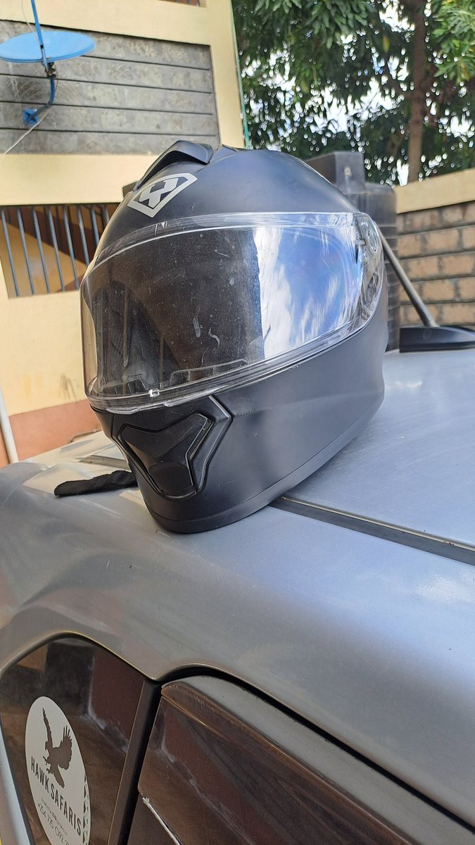 chuts_25's tweet photo. Slightly Used Yohe Helmet Medium Size price down to 6k 

+254725092233 https://t.co/XrXdQdkRFi