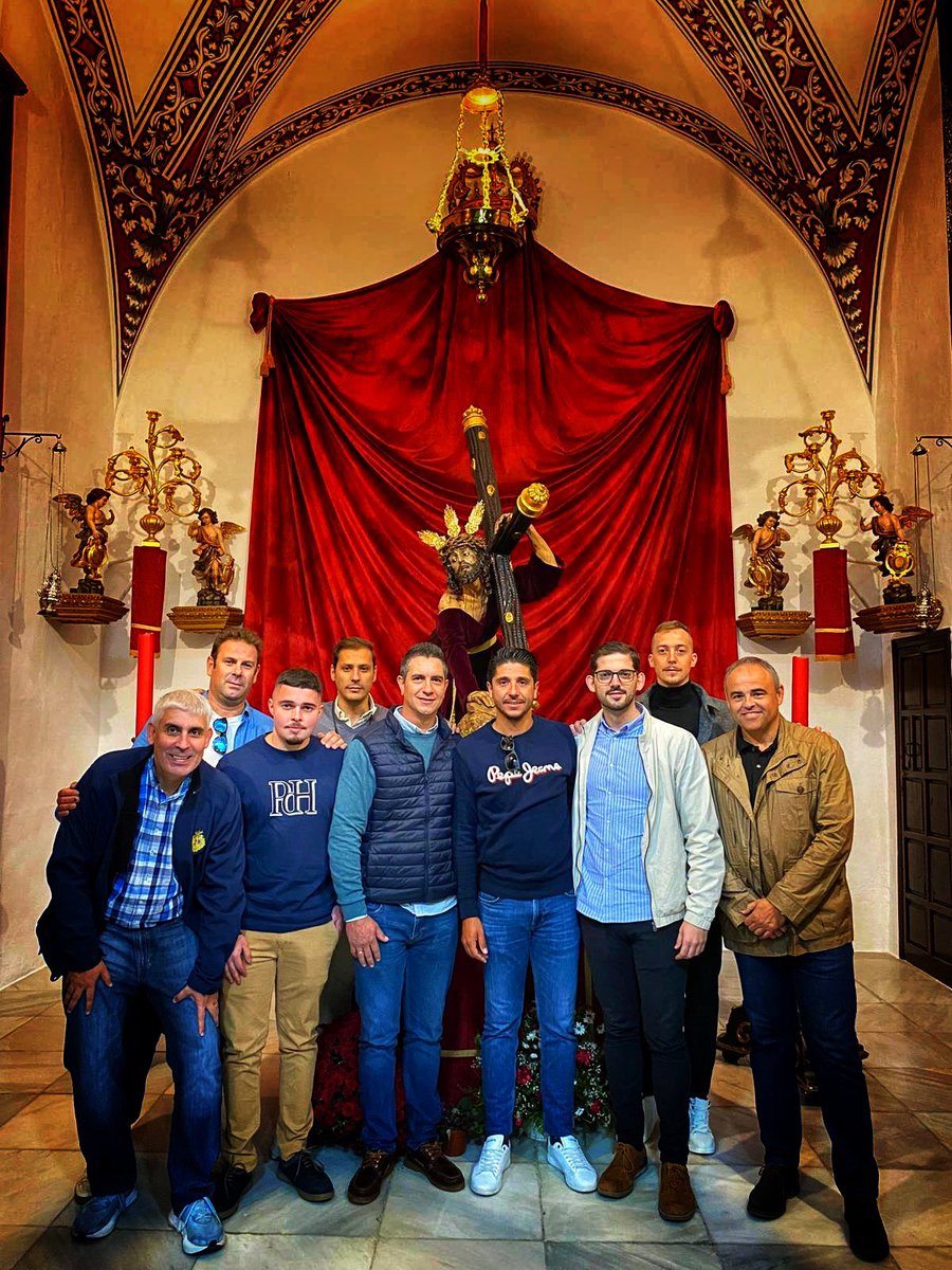 bandacoloraos's tweet photo. 🤝 En el día de hoy, parte de nuestra junta directiva ha visitado a @HNPJesusCaidoFN en Fernán Nuñez (Córdoba).
Desde nuestra formación queremos dar las gracias por la acogida y el trato hacia la representación de nuestra formación.
#pasioncolora https://t.co/IglFyIHkiu