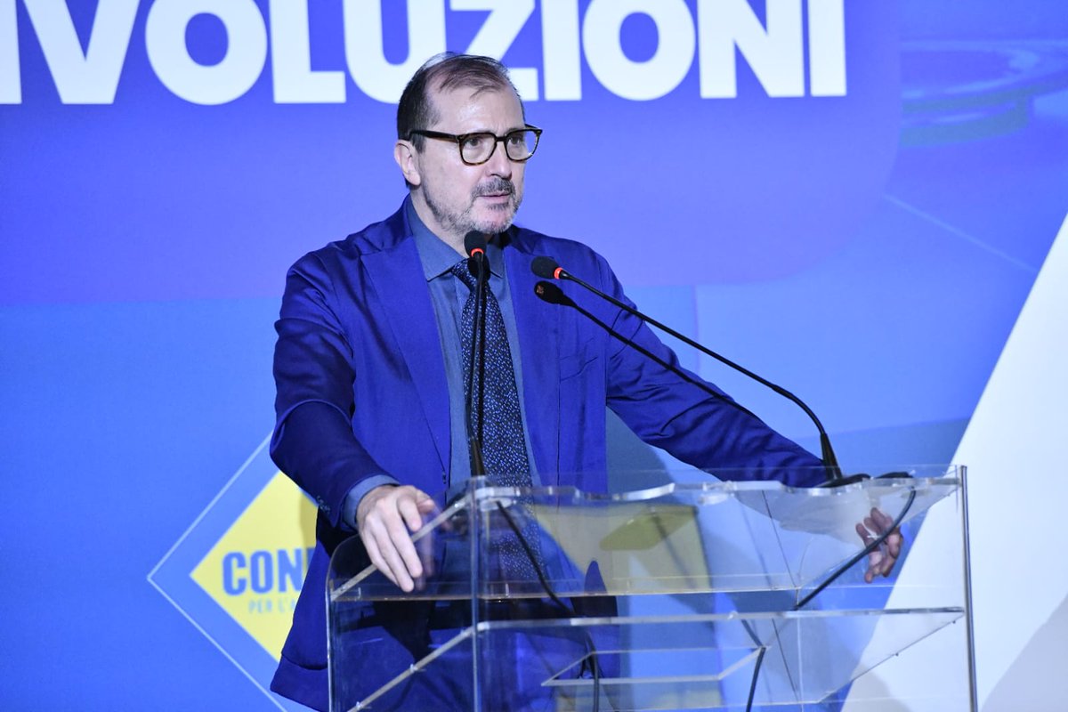 ConfintesaTweet's tweet photo. Il Segretario Generale Francesco #Prudenzano, nell'intervento conclusivo alla #ConsultaConfederale di #Confintesa:
"L'espansione al di fuori dei confini nazionali che ci ha visto aprire una sede in Florida, ci vedrà a breve in Tunisia. Questo, e tanto altro, è quello che faremo nel prossimo futuro".