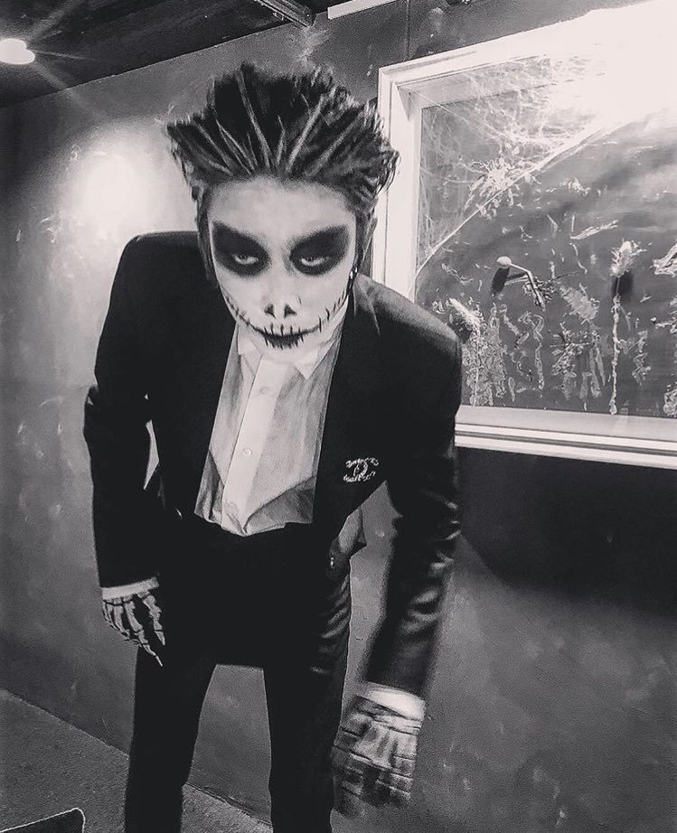 snowkhoshi's tweet photo. minghao from seventeen as jack skellington https://t.co/2kgGYxvnKE