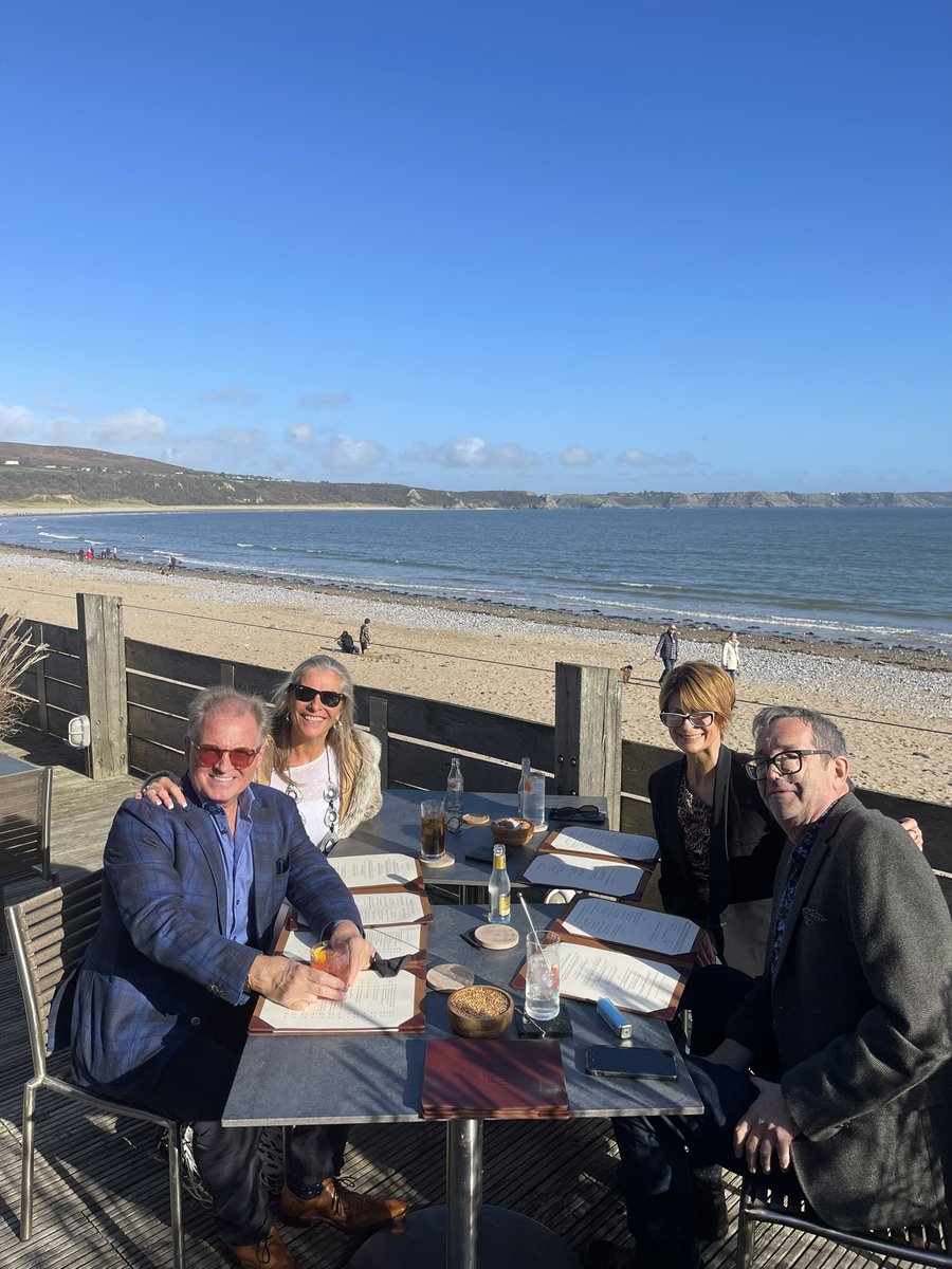 Massive shout out to the incredible <a href="/BeacHouseOxwich/">BeachHouseRestaurant</a> for a superb lunch with <a href="/SimonLBradbury/">Simon Bradbury</a> . First time I’ve seen a menu to order #afternoonsun and #fulltide !! Extra mention to Kirsty, Greggor, Iwan, Silvio and Brontë 👏👏👏👏👏