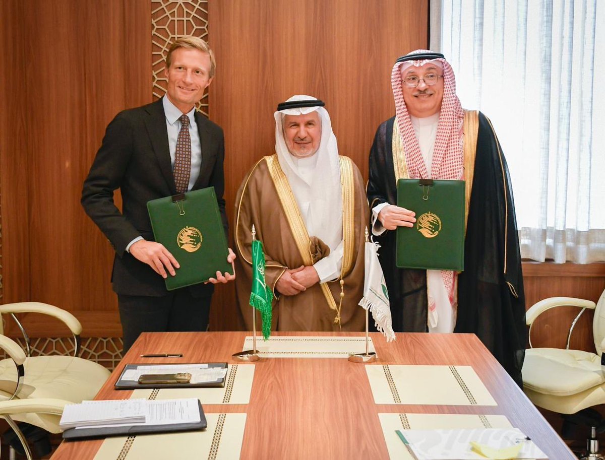 News Release: <a href="/WFP/">World Food Programme</a> has received a US$25 million contribution from #SaudiArabia through <a href="/KSRelief_EN/">KSrelief</a> to support its life-saving operations in #Yemen over the next year. Read more: ⬇️

wfp.org/news/wfp-welco…