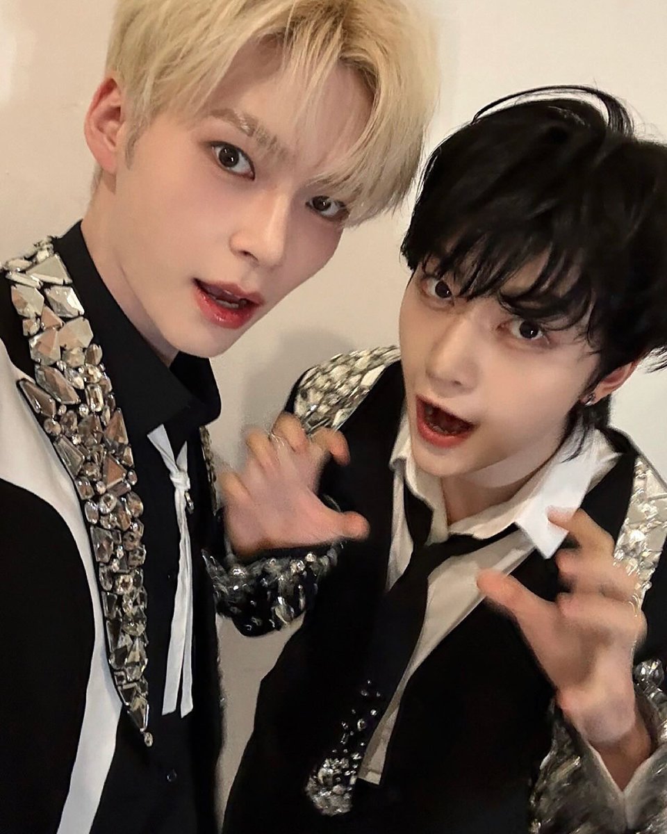 forseokmae's tweet photo. JAKKKUNGZ NEW SELCAS IN JAKARTA RAHHHH INDONESIA RAYA 🇮🇩🇮🇩🇮🇩🇮🇩🇮🇩🇮🇩 https://t.co/hMaiPUkgxL