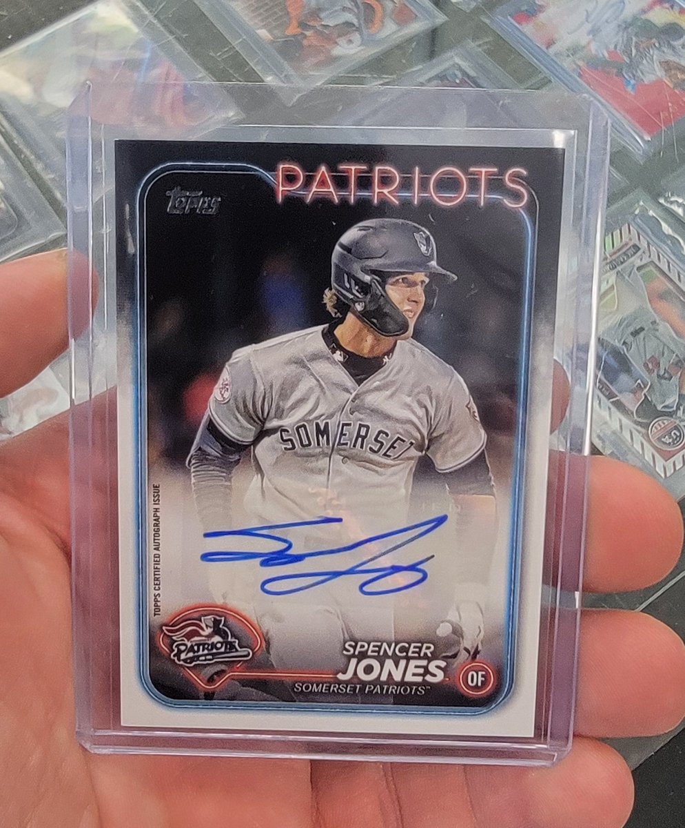 First pack off the top. Not numbered but nice. 

<a href="/CardPurchaser/">Card Purchaser</a> 

#thehobby #baseballcards