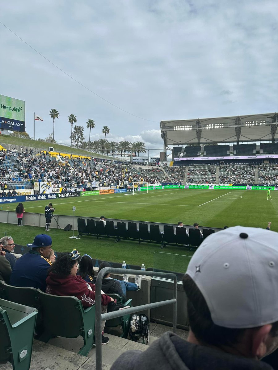 texaz41's tweet photo. @LAGTickets 2 tickets for tonight in section 113, row E on the aisle. The picture below shows the view. $70 each. https://t.co/bRGPYoWA05