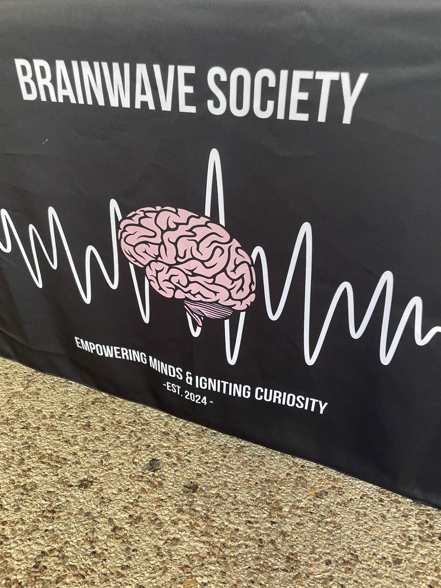 UTSANeuroDevRe1's tweet image. Happening now at #UTSA day! Interested in brains, neuroscience, developmental or regenerative biology? Come see our table today!