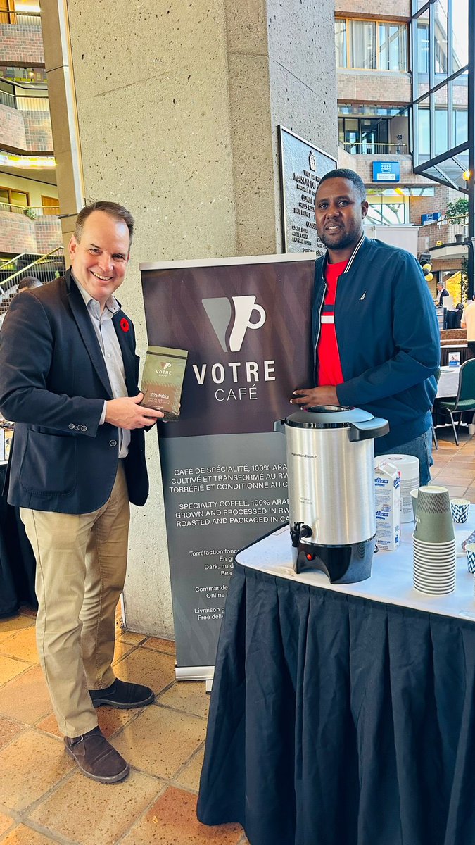 Today, we had the incredible honor of Steven MacKinnon, Minister of Labour and Seniors, choosing to buy our Rwandan coffee! 🇷🇼☕️ 

His support highlights the quality of our product but also the impact it has on empowering coffee farmers through fair trade.

Order yours today!