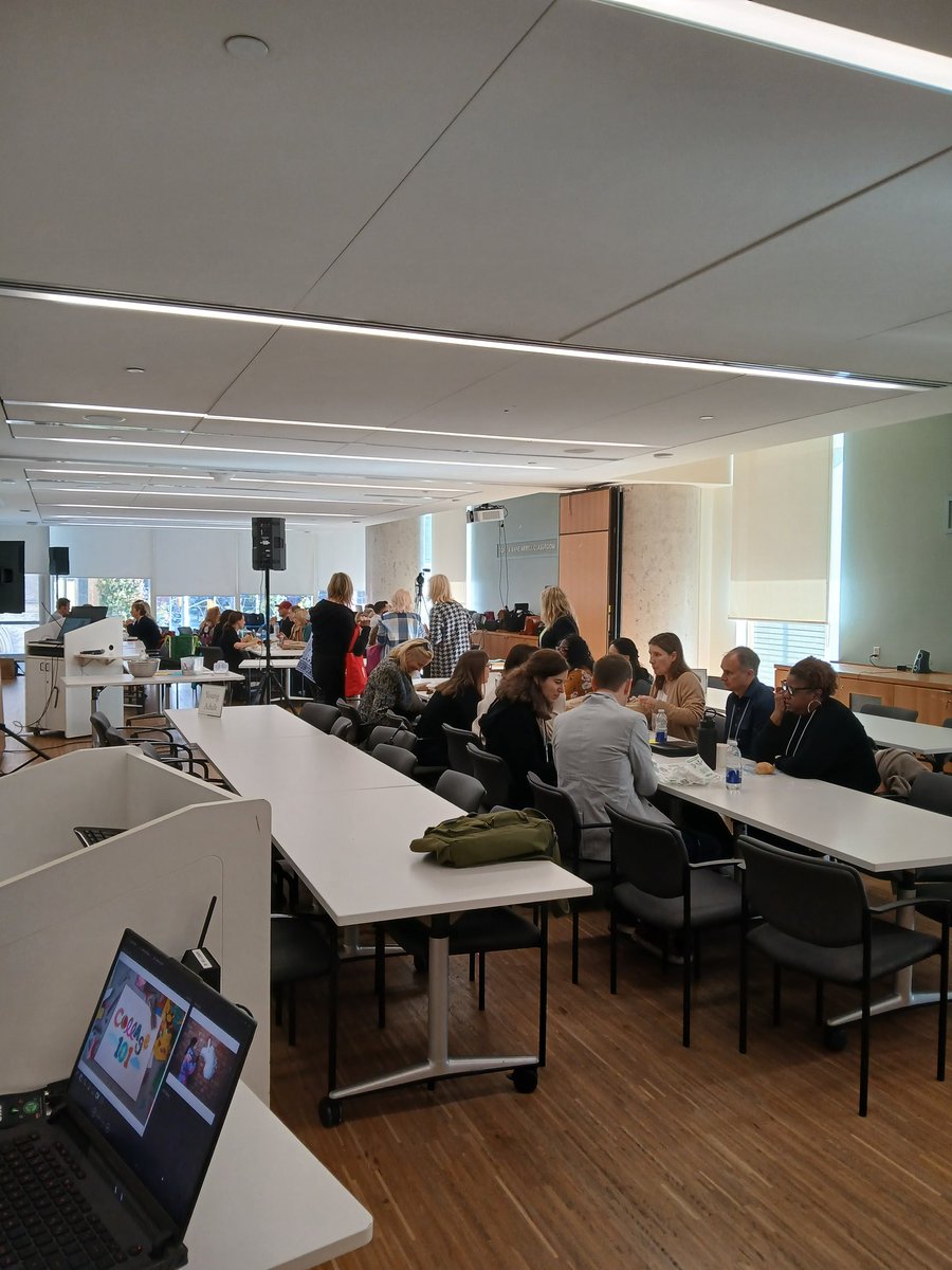 Speed networking lunch