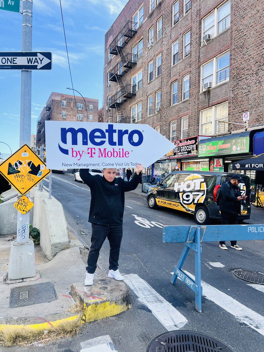 Stacie Llaurado (@staciellaurado) on Twitter photo This World Series already looks to be one for the ages…and <a href="/MetroByTMobile/">Metro by T-Mobile</a> is giving away a pair of tickets in NY to see the Yankees in Game 4 of the World Series presented by Capital One! 👀💜 <a href="/thayesnet/">Terry Hayes</a> <a href="/MichaelZukowsky/">Michael Zukowsky</a> <a href="/HOT97/">HOT 97</a> This World Series already looks to be one for the ages…and <a href="/MetroByTMobile/">Metro by T-Mobile</a> is giving away a pair of tickets in NY to see the Yankees in Game 4 of the World Series presented by Capital One! 👀💜 <a href="/thayesnet/">Terry Hayes</a> <a href="/MichaelZukowsky/">Michael Zukowsky</a> <a href="/HOT97/">HOT 97</a>