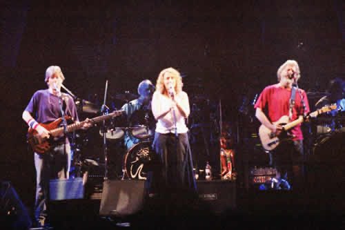its_shavon's tweet photo. @joan_osborne I’m too young to have seen the dead when Jerry was alive but I did see you play with them in 2004 at garden state arts center. It was a great show. https://t.co/KEQtB2oeNY