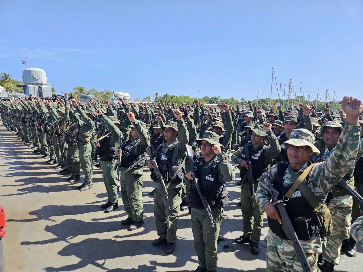 dhernandezlarez's tweet photo. Venezuela tiene quien la defienda ! Para nosotros nuestra patria es primero !

#IntegrarEsVencer https://t.co/3gykEKLgse
