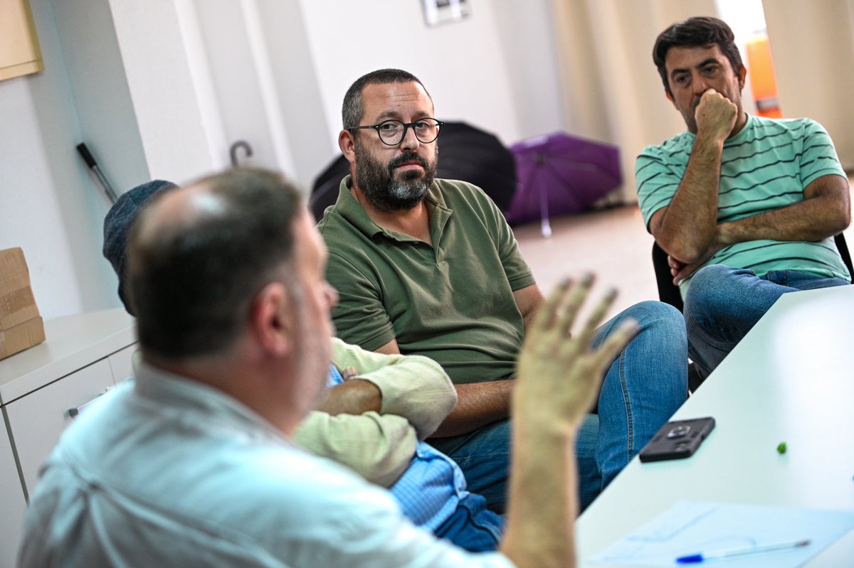 PauVilassar's tweet image. A Manacor, capital insular republicana, compartint el projecte de #MilitànciaDecidim amb la gent d'Esquerra de Mallorca. Gràcies per ser-hi sempre, conjurats per fer d'@Esquerra_ERC l'eina guanyadora i útil per assolir la independència des de l'esquerra arreu dels Països Catalans