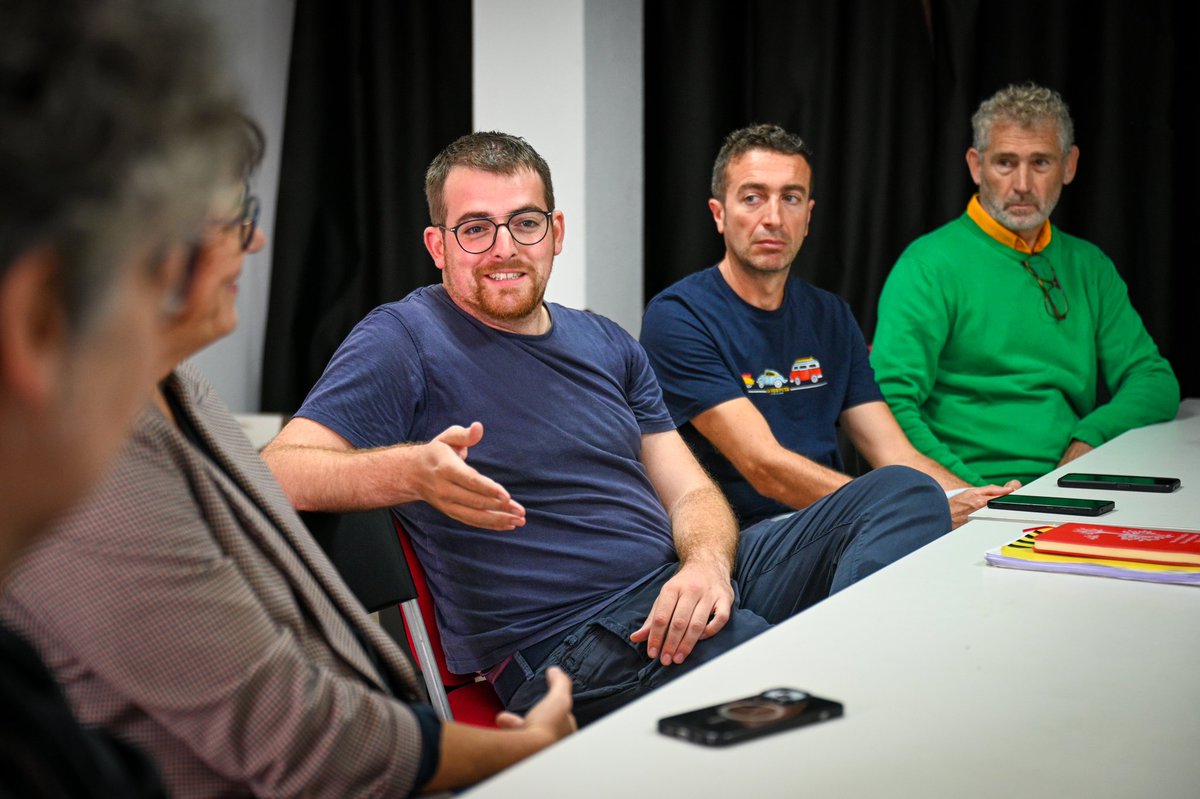 PauVilassar's tweet image. A Manacor, capital insular republicana, compartint el projecte de #MilitànciaDecidim amb la gent d'Esquerra de Mallorca. Gràcies per ser-hi sempre, conjurats per fer d'@Esquerra_ERC l'eina guanyadora i útil per assolir la independència des de l'esquerra arreu dels Països Catalans