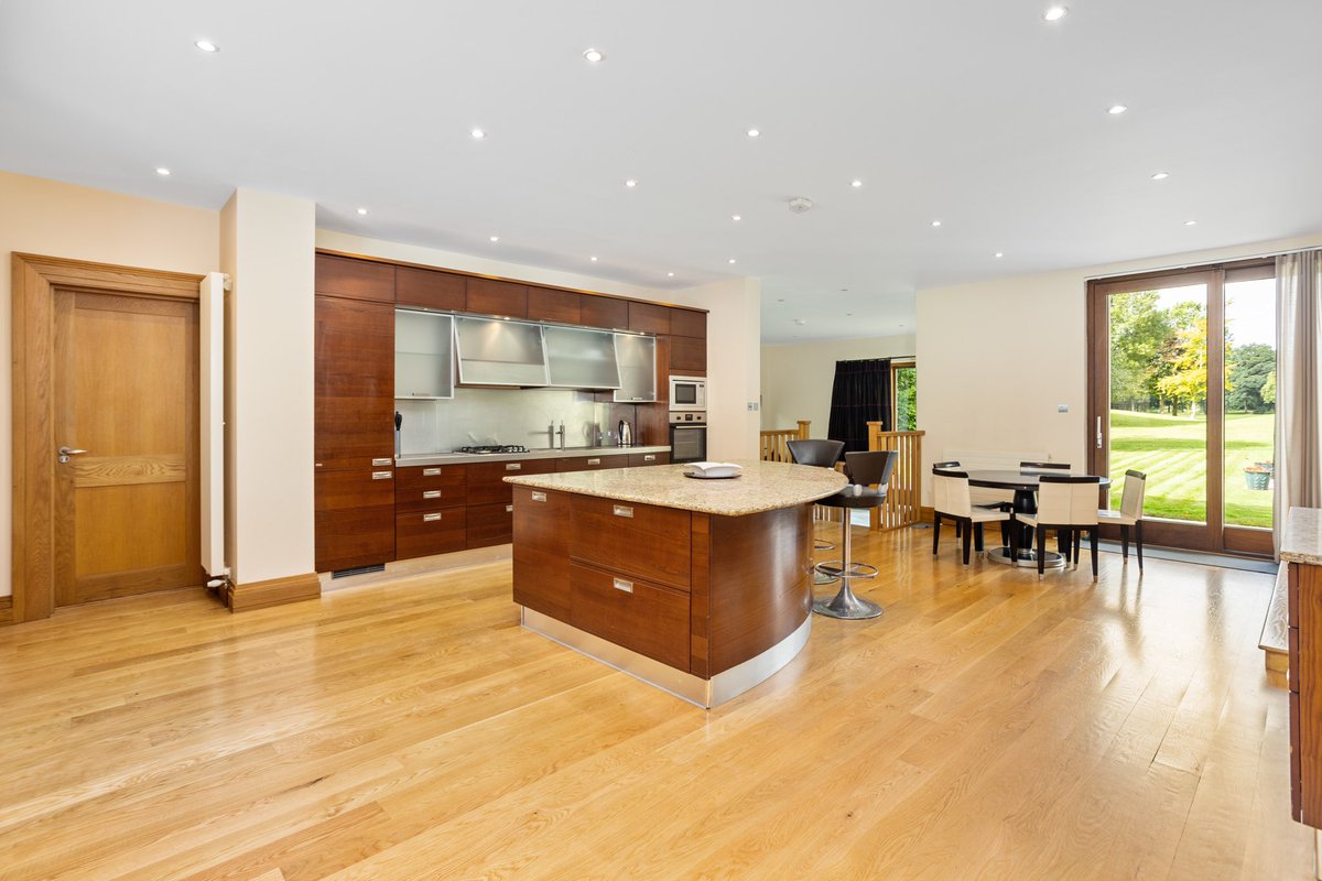 French Estates tweet media