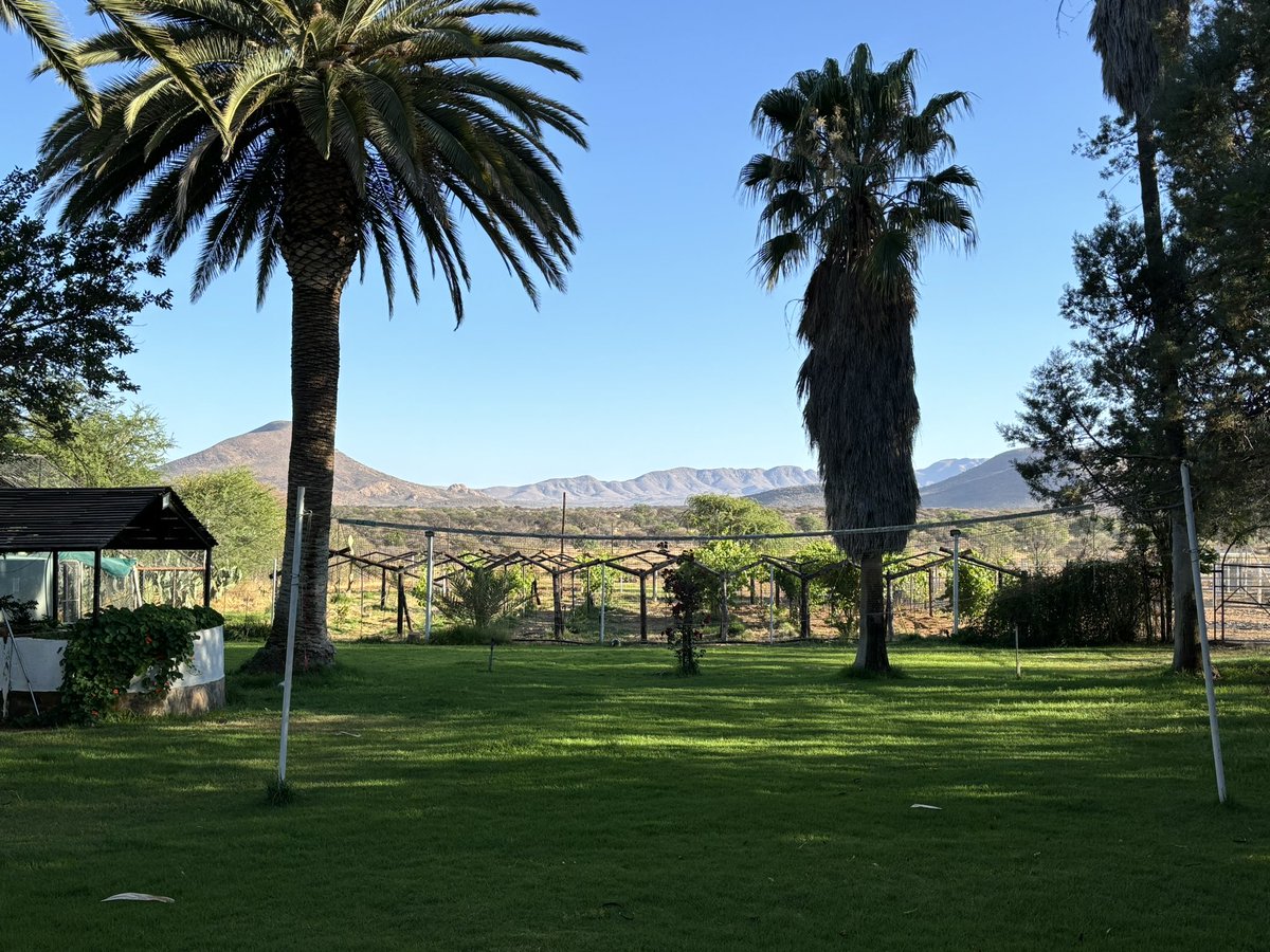 FabLabBU's tweet image. Namibia just keeps giving…sunshine/heat, great colleagues, amazing vistas, and animals…❤️