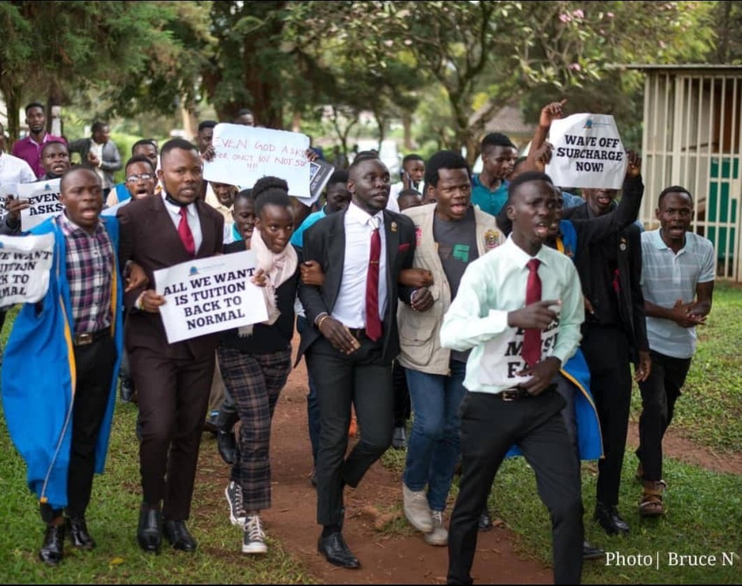 Bwamba_Made's tweet photo. Dear @kyambogou students you are strong enough to refuse those dictatorial amendments and @KyambogoGuild sellouts.
It's a matter of @Akiso_Benjamin, @HumphreyMugalya and Bwete getting united, and taking the frontline.
Read @koholowafu's theory of RADICAL DAYS!
#RadicalDays https://t.co/cpQc9LXQ9C