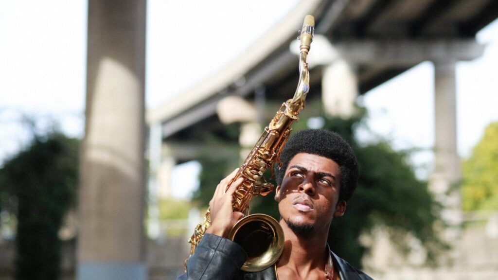 The Quietus (@thequietus) on Twitter photo 'Cole and the band – Pat Thomas (piano), Josh Vadivelloo (bass) and Peter Newman (drums) - reimagine the music of Thelonious Monk through an innovative contemporary lens'
<a href="/XhosaCole/">Xhosa Cole</a> FreeMonk - EFG London Jazz Festival Preview
buff.ly/4eVlCYN
@Stewfsmith 'Cole and the band – Pat Thomas (piano), Josh Vadivelloo (bass) and Peter Newman (drums) - reimagine the music of Thelonious Monk through an innovative contemporary lens'
<a href="/XhosaCole/">Xhosa Cole</a> FreeMonk - EFG London Jazz Festival Preview
buff.ly/4eVlCYN
@Stewfsmith