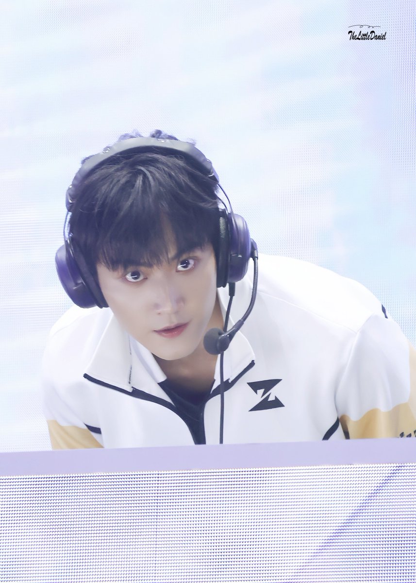 TheLittleDanie1's tweet photo. 241026  

#zhoukeyu #danielzhoukeyu #周柯宇 #저우커위 #โจวเคออวี่ #ジョウ・クーユ https://t.co/GJJN74bHy4