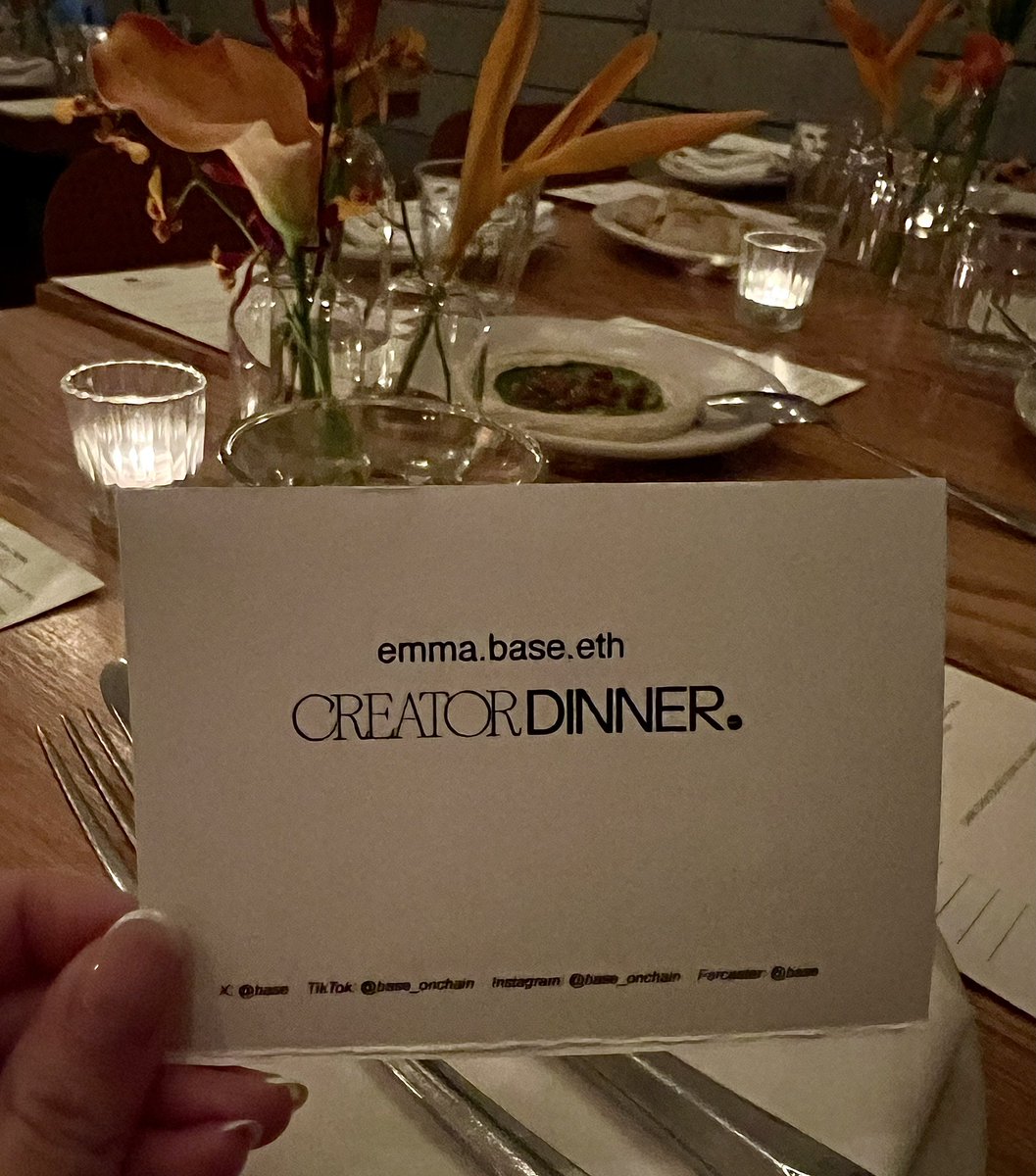 had the best time at creator dinner discussing why we believe in onchain and how we can continue to support creatives

huge shoutout to <a href="/hey_shells/">Shelley</a> <a href="/0xAneri/">aneri</a> <a href="/joaniekcusack/">joaniecusack</a> <a href="/natago/">Natalie Golub</a> for bringing this to life and <a href="/itsjaydenhills/">Jayden Hills</a> for great conversation :)