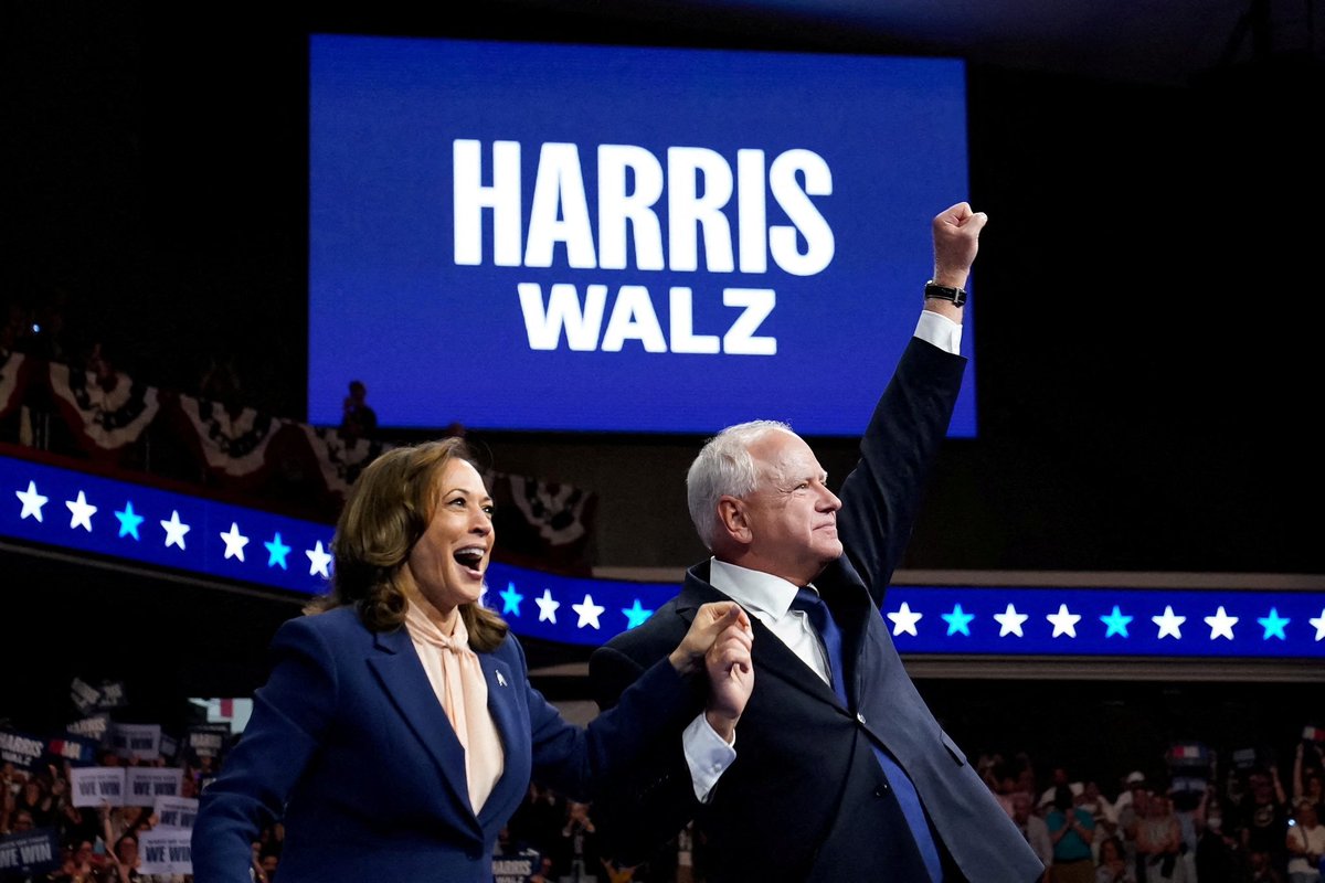 Cook16228Cookie's tweet photo. @RuthMott5 @SAlvernaz37936 @Rubicon1313 @danbenbow @Emi4VoteBlue @ThinkifyUsa @BlueStormComin1 @JtRuss21 @MassMediaEnjoyr @JTraversDevine @77SunnyAndClear @SebastianGarof5 Thanks for the shoutout Ruth. ๐
Followed all that were new to me, will repost. ๐๐ฆ๐
10 Days Left Until Election Day
#ProudBlue
#VoteAccordingly
#KnowYourAssignment
#KamalaHarrisHasMyVote
#KamalaHarrisTimWalz2024
#TheIdeaOfAmericaLiesInYourHands https://t.co/exlA15feWi