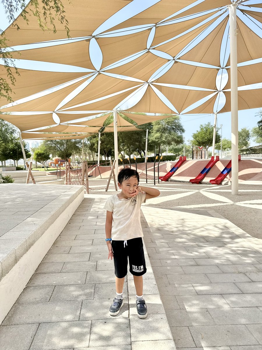 BisdakV's tweet photo. Family day at Al Reem Central Park!
#AbuDhabi #UAE #AlReem #familybonding #park #nature #weekend #family https://t.co/6MFJsq5puZ