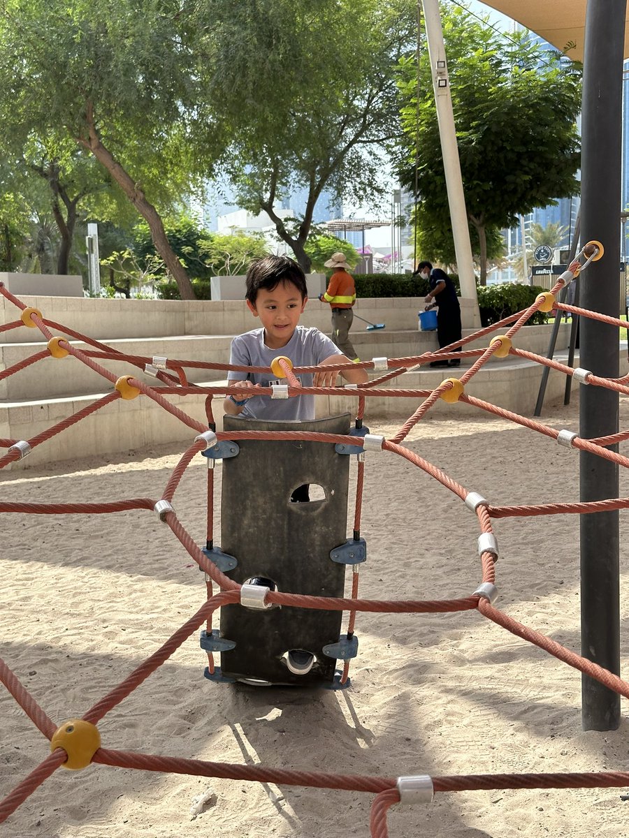 BisdakV's tweet photo. Family day at Al Reem Central Park!
#AbuDhabi #UAE #AlReem #familybonding #park #nature #weekend #family https://t.co/6MFJsq5puZ