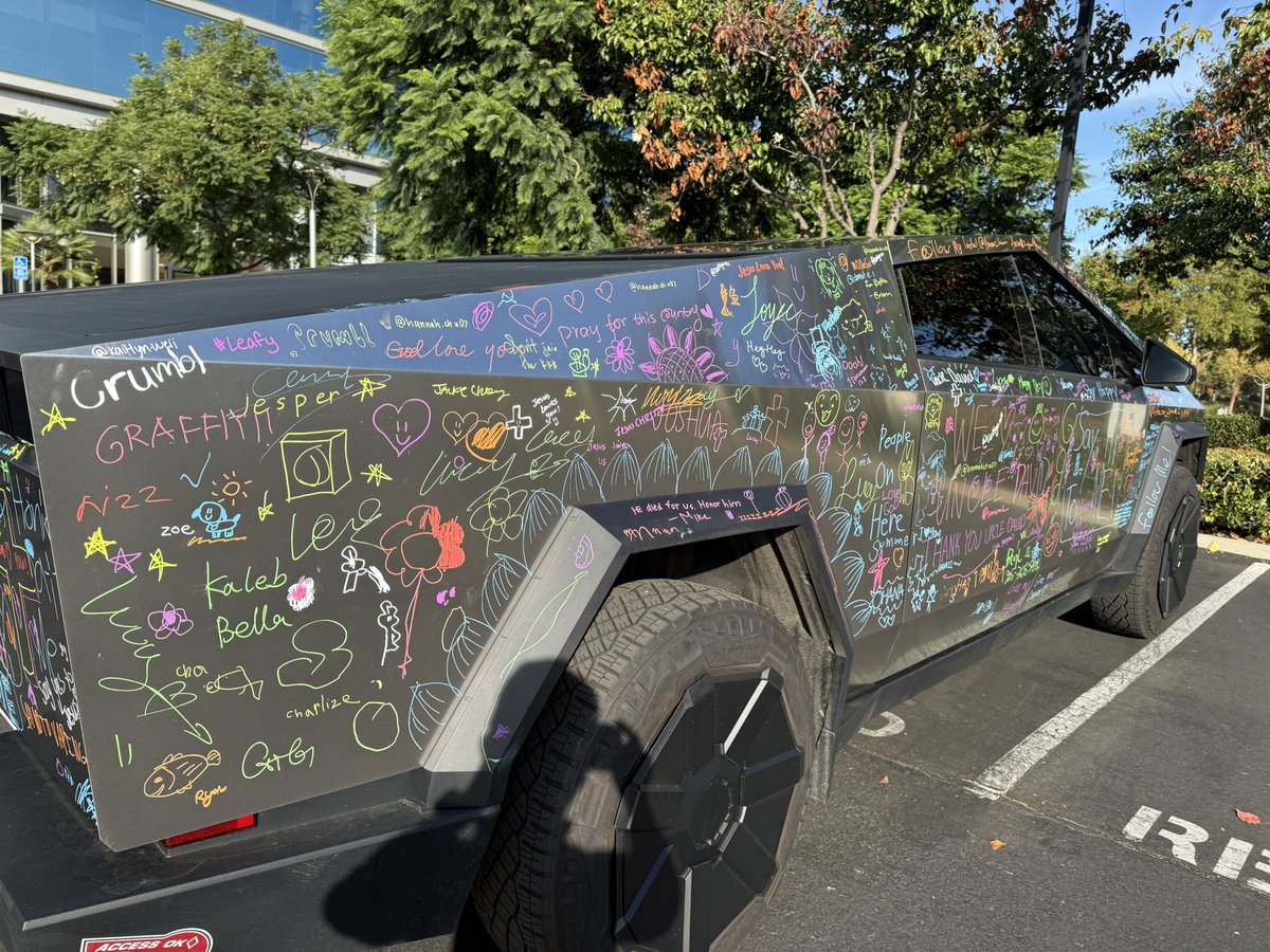 硅谷David (@silicondavid) on Twitter photo Hello <a href="/elonmusk/">Elon Musk</a> , see how much those kids love you and support you in Silicon Valley! <a href="/cybertruck/">Cybertruck</a> <a href="/Tesla/">Tesla</a> <a href="/teslaownersSV/">Tesla Owners Silicon Valley</a> Hello <a href="/elonmusk/">Elon Musk</a> , see how much those kids love you and support you in Silicon Valley! <a href="/cybertruck/">Cybertruck</a> <a href="/Tesla/">Tesla</a> <a href="/teslaownersSV/">Tesla Owners Silicon Valley</a>