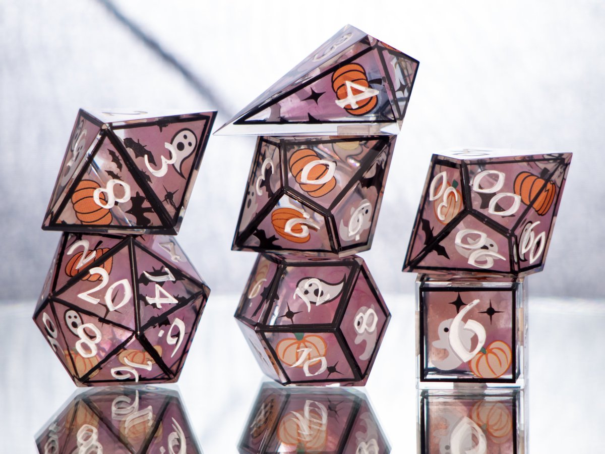 Today is dice drop day! There are tons of new dice up for grabs. You can find them here: colorspraycreations.com/collections/di…