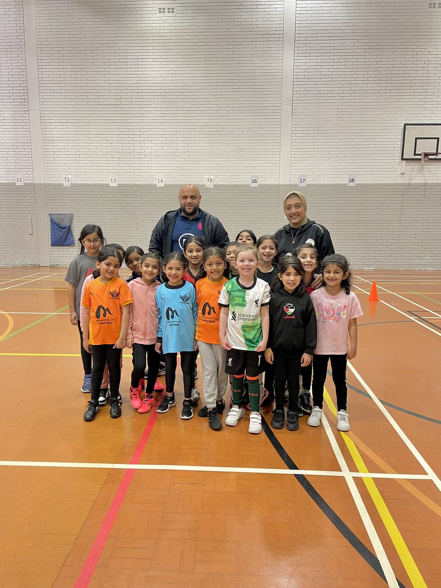 BoltonUnitedGirls (@boltonutdgirls) on Twitter photo So grateful to have <a href="/IrfanKawri/">Irfan Kawri</a> join us at our session today with the girls. From a casual meeting at the start of the year to where we are now. Appreciate all the support he has given us alongside <a href="/zahidpatel89/">Zahid Patel</a> 🟠
#GirlsFootball #BeTheChange
<a href="/BoltonUnitedFC/">Bolton United FC</a> So grateful to have <a href="/IrfanKawri/">Irfan Kawri</a> join us at our session today with the girls. From a casual meeting at the start of the year to where we are now. Appreciate all the support he has given us alongside <a href="/zahidpatel89/">Zahid Patel</a> 🟠
#GirlsFootball #BeTheChange
<a href="/BoltonUnitedFC/">Bolton United FC</a>