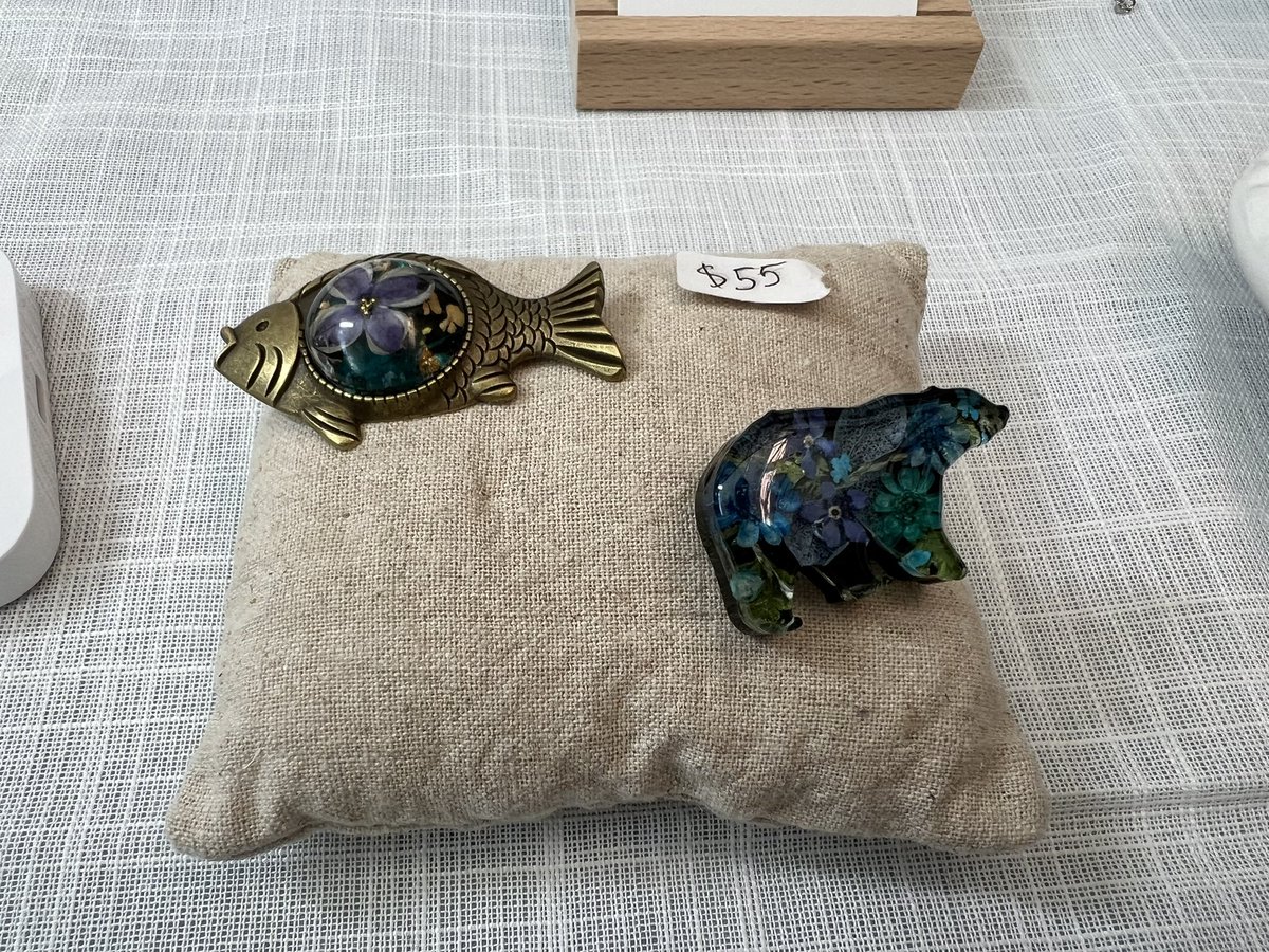 It’s a busy market day to 3pm along with a volleyball tourney. Check our vendors, games, and more!