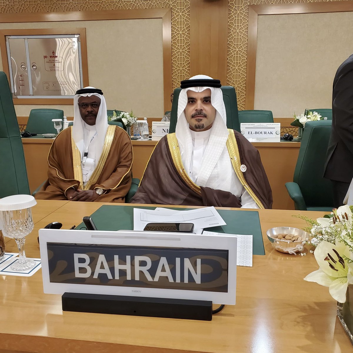 AalkhalifaAb's tweet photo. دور كبير للمملكة العربية السعودية في مجال الإغاثة الإنسانية ودعم المجتمعات المتضررة في شتى أنحاء العالم والإسهام في التخفيف من معاناتها وتوفير الاحتياجات اللازمة لها.

ومشاركتي اليوم في مؤتمر المانحين لدعم النازحين واللاجئين في منطقة الساحل وبحيرة تشاد هو خير مثال على ذلك. https://t.co/qdV91S9Wwg