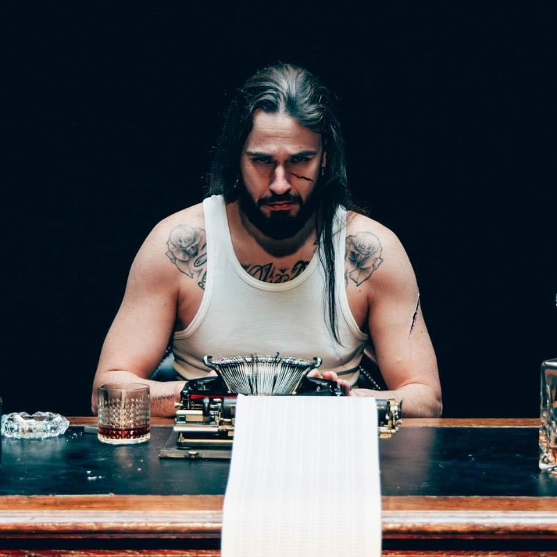 🚨SCH annonce la sortie de son nouvel ALBUM !

"JVLIVS III : Ad Finem"

📆 PROCHAINEMENT