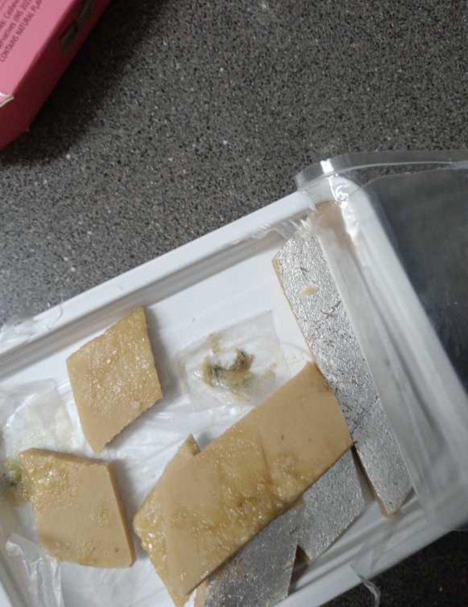 AbCD218210's tweet photo. Dear @letsblinkit @blinkitcares @blinkiteng , thankyou for sending me ROTTEN smelly and slimy kaju katli as diwali gift . Which your staff refused to compensate for.
@zomato @zomatocare @deepigoyal https://t.co/aC1AWWVmNr