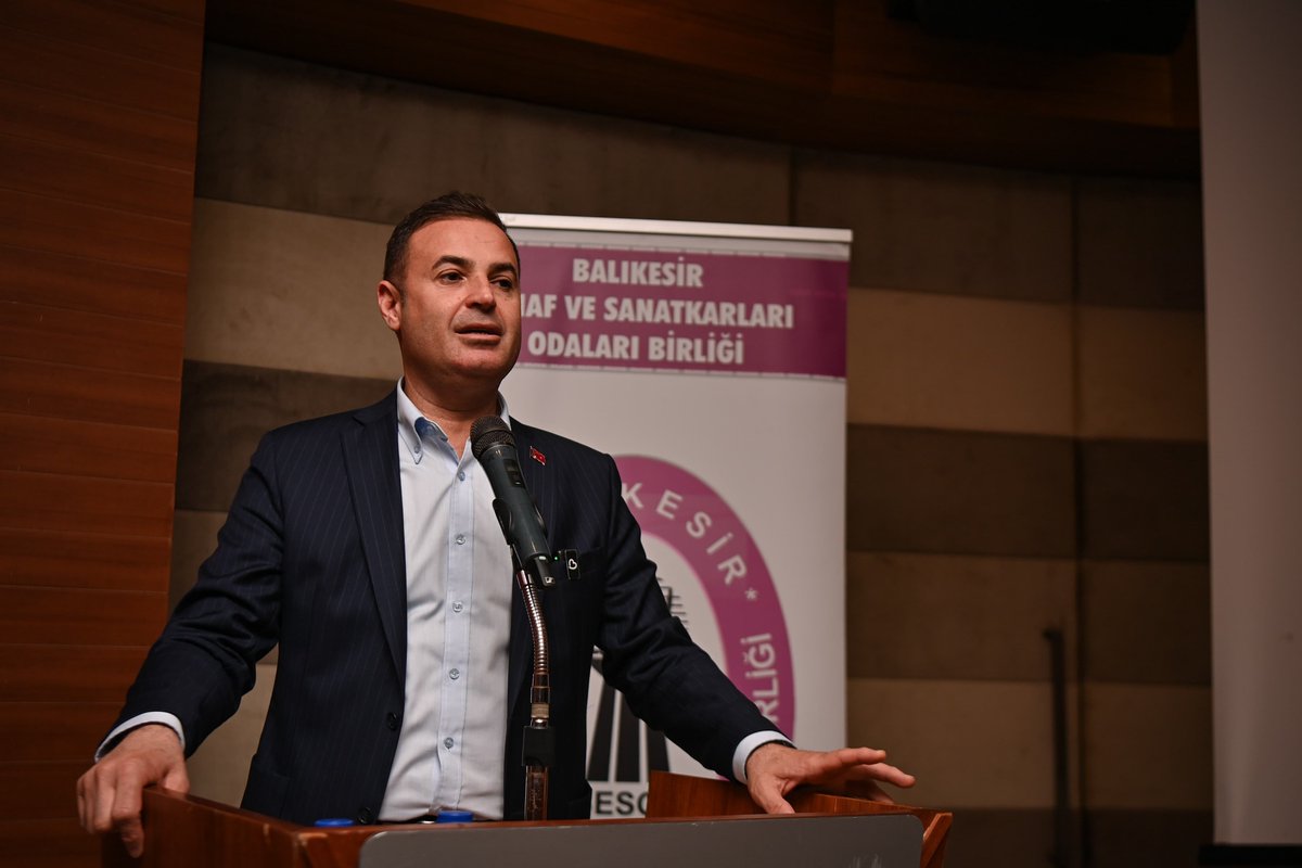 balikesirbld's tweet photo. Başkanımız Sn. @ahmetakin, Alanya'da düzenlenen Balıkesir Esnaf ve Sanatkarlar Odaları Birliği Genel Toplantısı'na katıldı.

Kentimizi ortak akıl ve katılımcı bir anlayışla yönetmeye devam edeceğiz. https://t.co/RbkjGQdtEe