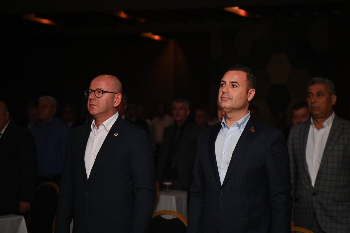 balikesirbld's tweet photo. Başkanımız Sn. @ahmetakin, Alanya'da düzenlenen Balıkesir Esnaf ve Sanatkarlar Odaları Birliği Genel Toplantısı'na katıldı.

Kentimizi ortak akıl ve katılımcı bir anlayışla yönetmeye devam edeceğiz. https://t.co/RbkjGQdtEe