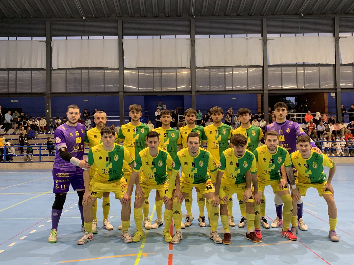 🟡 SEGUNDA DIVISIÓN B

⏱1' | 0 - 0 | <a href="/adyocanadarosal/">Cien Vinos ADYO Cañada Rosal FS</a> - <a href="/JaenFS/">Jaén Paraíso Interior FS</a> "B"

🎙 ¡Comienza el partido!

5️⃣ 🔴 Jesús Tirado, Yoni, Lito, Fonsi y Totti

5️⃣ 🟡 <a href="/_joseemr__/">_joseemr__</a>, <a href="/RaulHdezz__/">Raul Hernandez</a>, <a href="/luque58/">Carlos Luque</a>, <a href="/Carlosrdrgz19/">CR:(:</a> y <a href="/03Pedrolas/">pedrolas 03</a> 

#SomosJaén💛#FuturoAmarillo