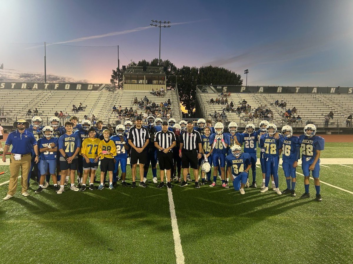 FutureOfficials's tweet image. Thank you @sfmsbobcats Football for appreciating your officials during referee appreciation week! #springbranch #football #futureofficials @sbisdathletics @SBISD @SpringForestMS @NFHS_Org @NFHSNetwork @DanaPappasNFHS @RefReps