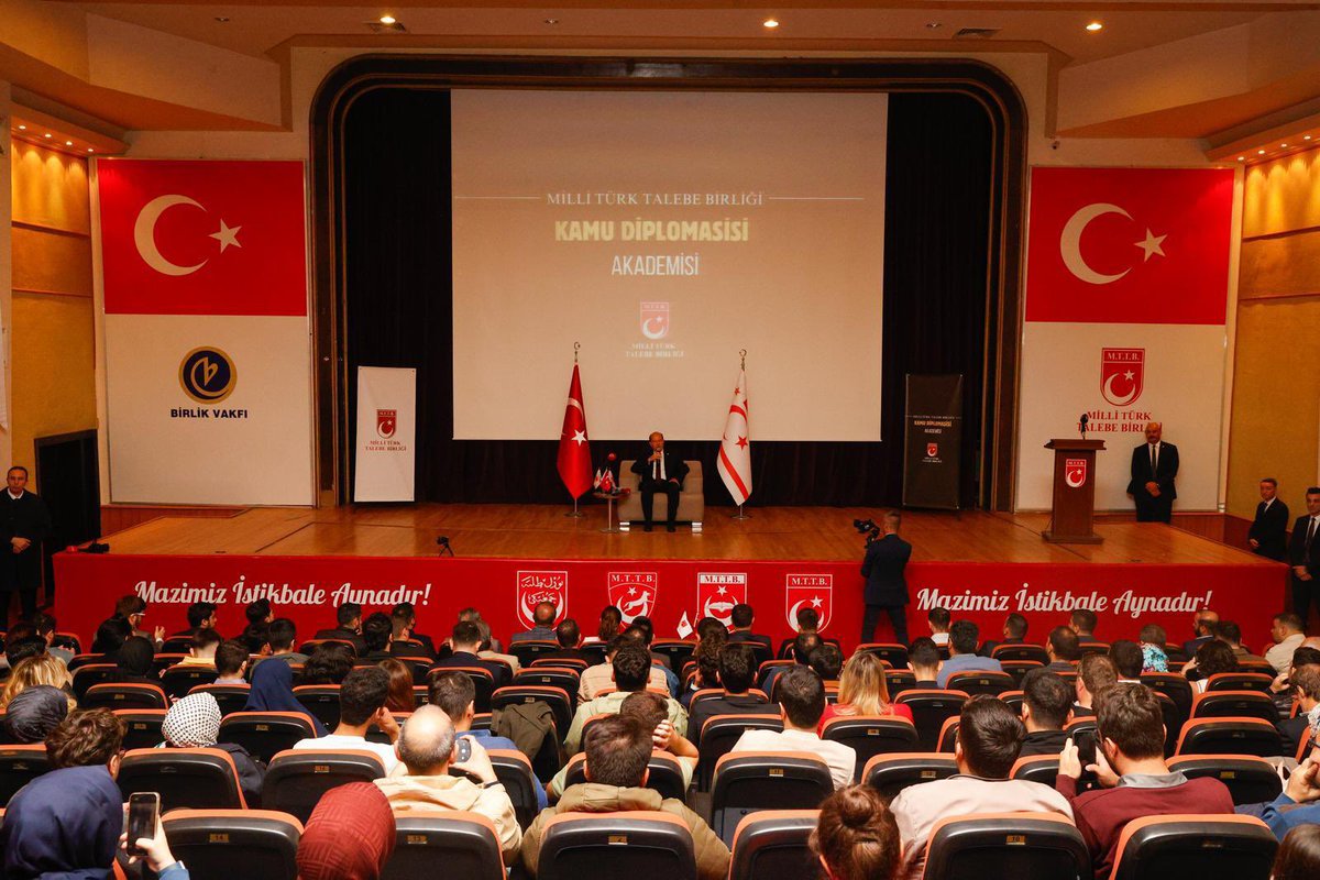 mttborgtr's tweet photo. Kuzey Kıbrıs Türk Cumhuriyeti (KKTC) Cumhurbaşkanı Sn. Ersin TATAR’ın konuşmacı olarak katıldığı Kamu Diplomasisi Akademisinin ikinci programı MTTB Genel Merkezi’nde gerçekleştirildi.

#MTTBŞAHLANIŞTIR https://t.co/efxl9MoPF5